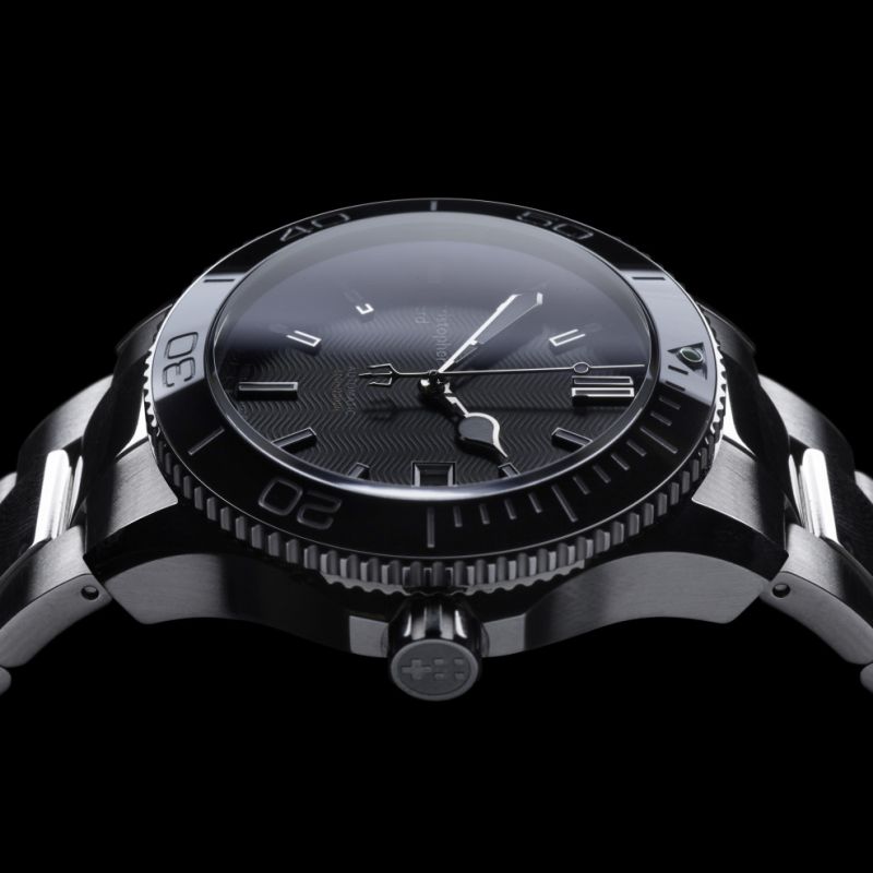 175027931_ChristopherWardC60TridentPro600Black05.jpeg.7eacb91485f2421f4c4ffb9e361c89e2.jpeg