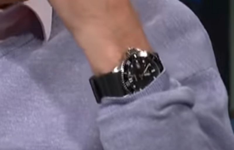 bill_gates_casio_mdv106_1.jpg.9cb7daa8df609ab8adde8dabb9894ed3.jpg