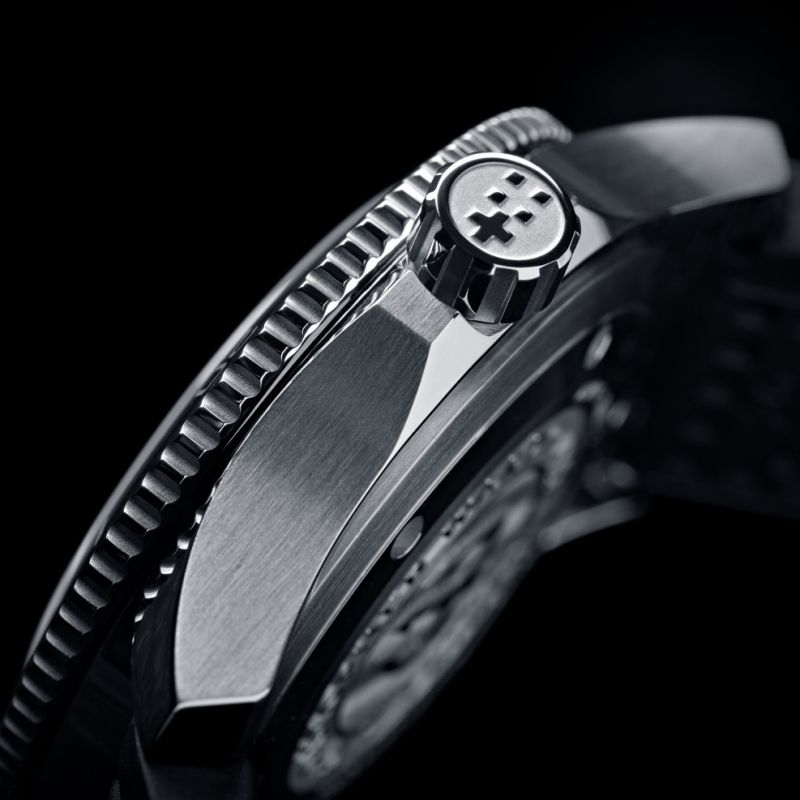 782806021_ChristopherWardC60TridentPro600Blue06.jpg.3ef89a1e9bd11876477fa62e2a542db9.jpg