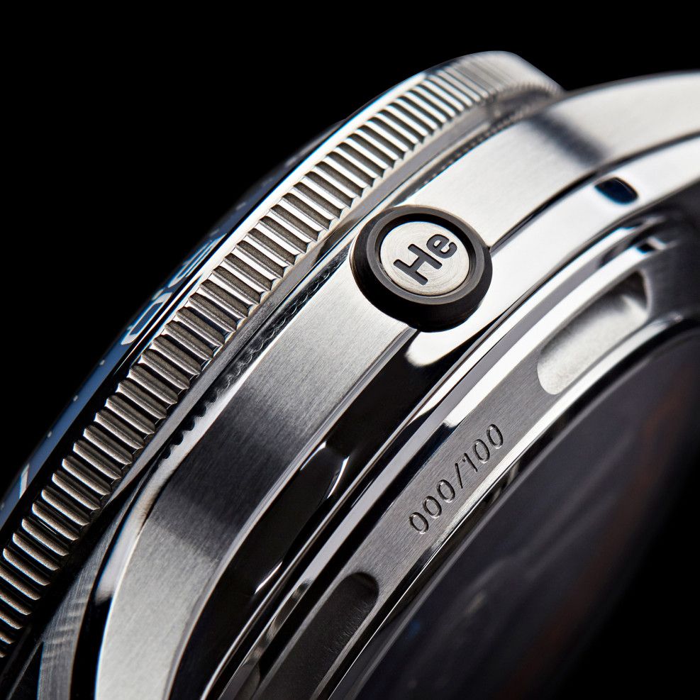 Christopher_Ward_C60_Apex_Limited_Edition_08.jpg.0422683075281cecf01a14bc2b627b24.jpg