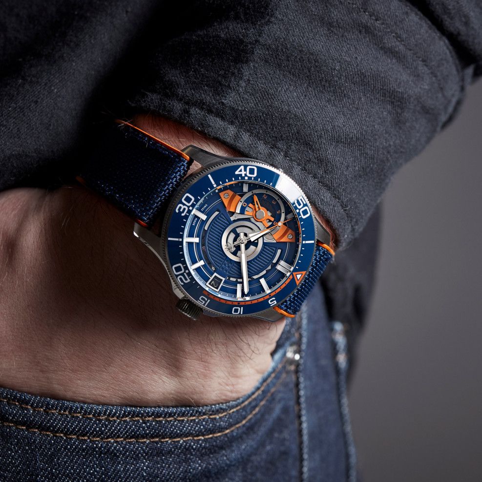 Christopher_Ward_C60_Apex_Limited_Edition_11.jpg.4bd07104b4daad0781156502e731804d.jpg