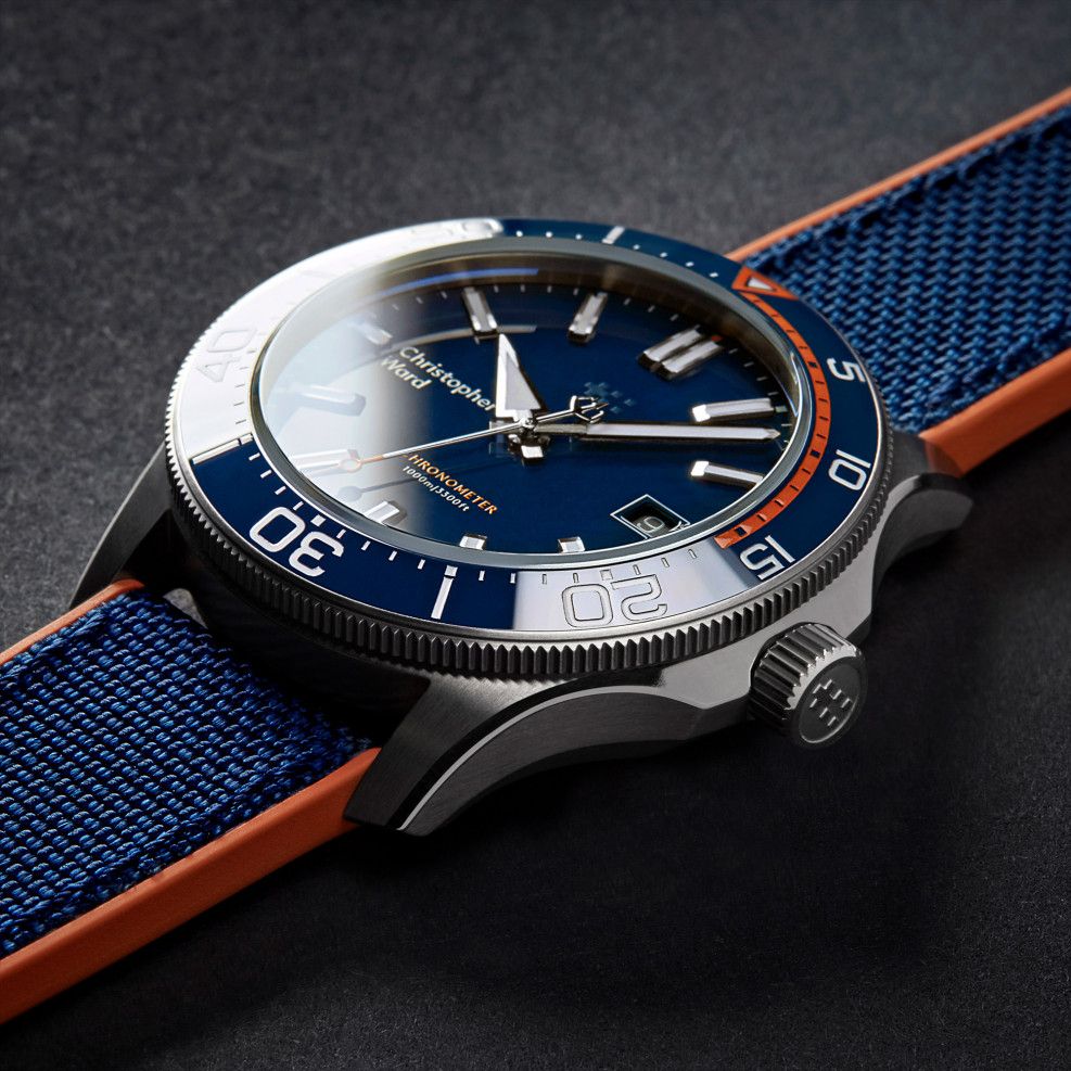 Christopher_Ward_C60_Trident_Elite_1000_02.jpg.617846795e58815cda8457656929986d.jpg