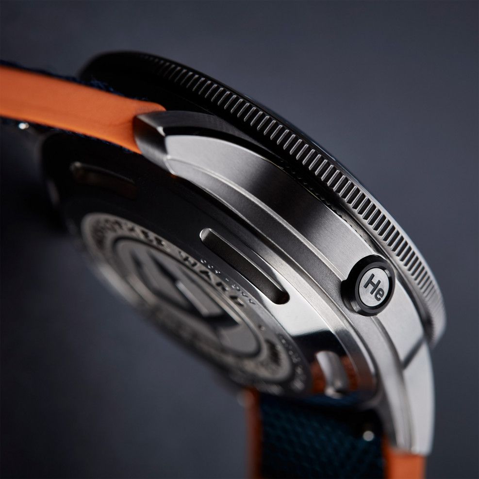 Christopher_Ward_C60_Trident_Elite_1000_07.jpg.0a80af3264e228f1ad659a8a48c9f0fe.jpg