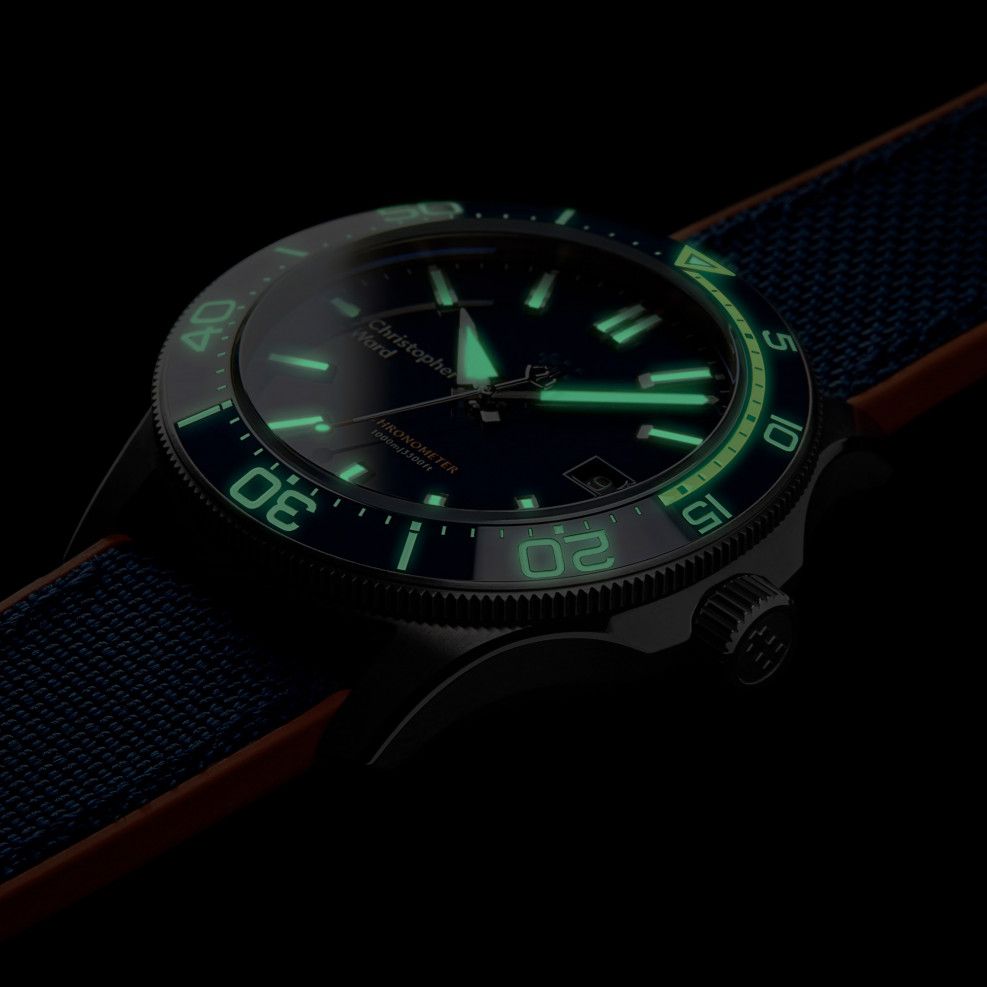 Christopher_Ward_C60_Trident_Elite_1000_08.jpg.80a24020f07d6187e99e964701dbb677.jpg