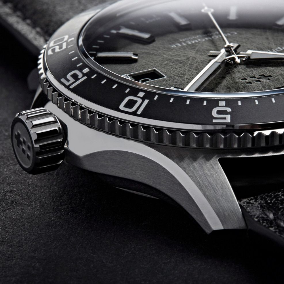 Christopher_Ward_C60_Trident_Ombre_COSC_Limited_Edition_02.jpg.c2069af0658568bd5443e6f49dd8f453.jpg