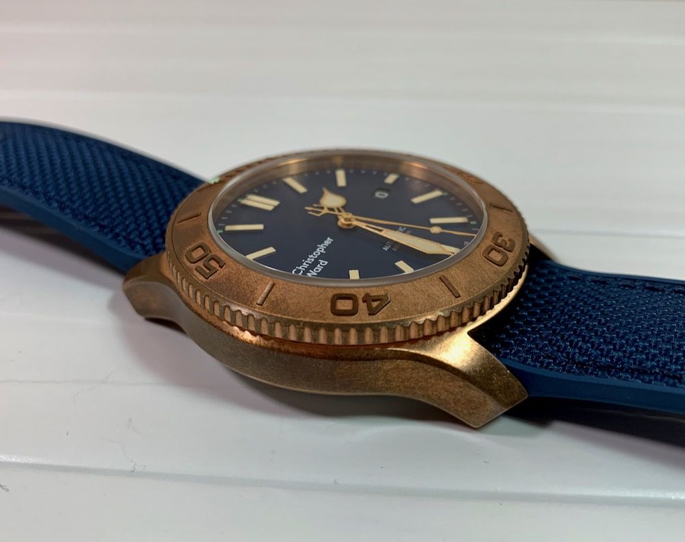 christopher_ward_c60_bronze_patina_3.jpeg.0c05ec17710df2b43da2328710496910.jpeg