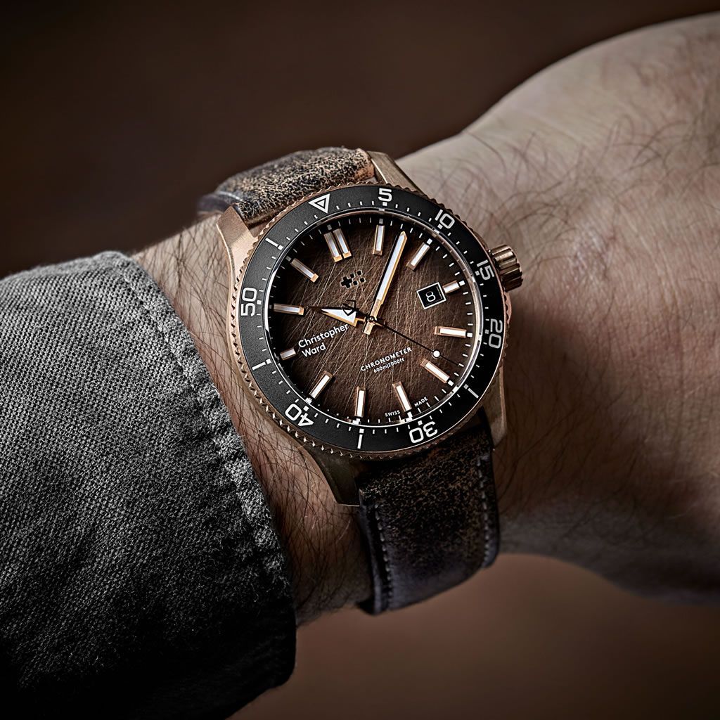 508585613_C60-Trident-Bronze-Ombr-COSC-Limited-Edition-Mk3-2.jpg.f0186cff2e69395d03895d59c0008980.jpg