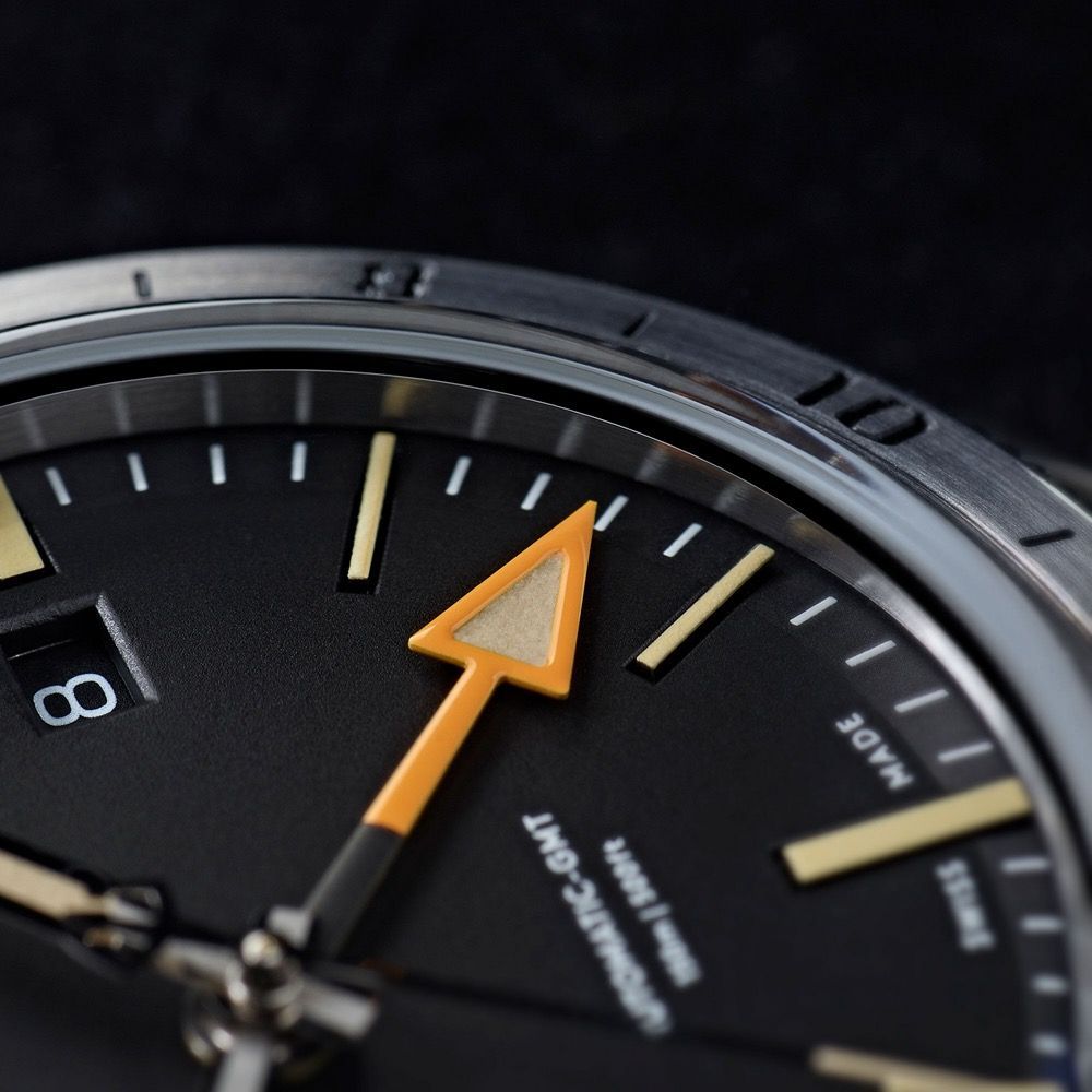 christopher-ward-c65-trident-gmt-04.jpg.5355027a40ecddec1ca54a8e3232de54.jpg