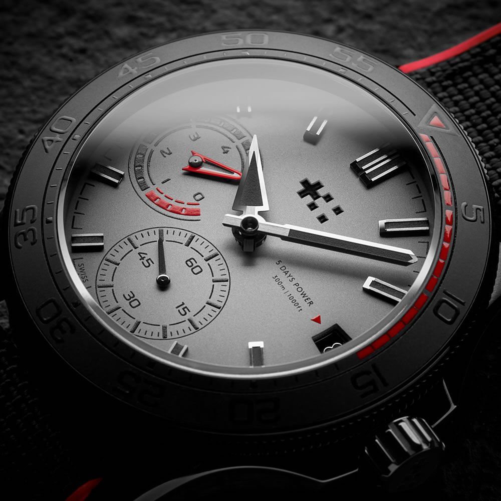 C60-Shadow-Special-Edition-Christopher-Ward-4.jpg.4602e9c4dcce92269d01445d282f8dc5.jpg