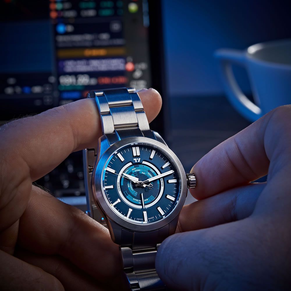C63-TradeTime-TradingView-Christopher-Ward-6.jpg.52c8ea51a53ffef574809cc7d323eea4.jpg