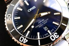 2017 Oris Aquis 43.5mm blue sunray dial