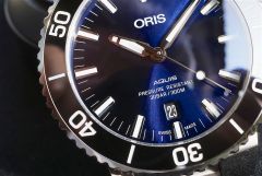 2017 Oris Aquis 43.5mm blue sunray dial