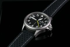 Damasko DA36 on Fluco silicone strap