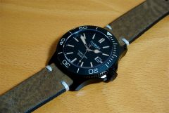 Christopher Ward C60 Trident Pro Vintage Black PVD 43mm  03.jpg
