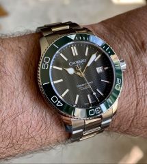 C60 Trident Pro Mk2 Green Bezel on bracelet