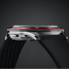 Christopher-Ward-C65-Trident-Automatic-Black-Red-06.jpg