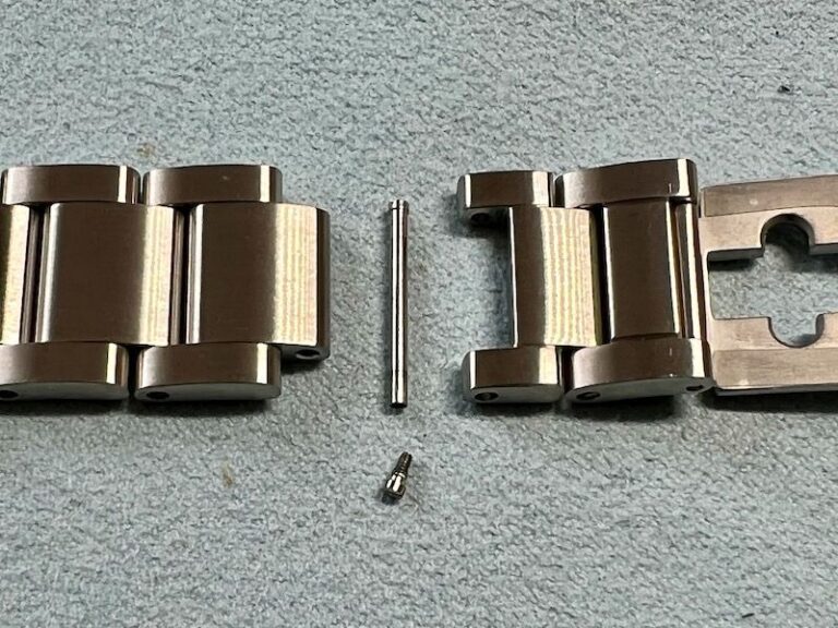 Resizing watch bracelets with pins and two screws Watch Aficionados